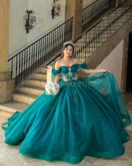 Off Shoulder Emerald Green Quinceanera Dress Sweetheart Neck Lace Appliques 15 Dresses