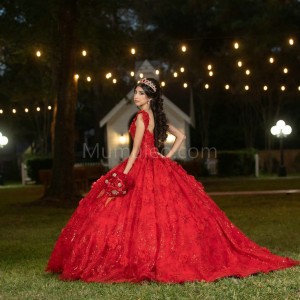 Red Off Shoulder Quinceanera Dress Lace Appliques Sweetheart Neck 15 Dresses