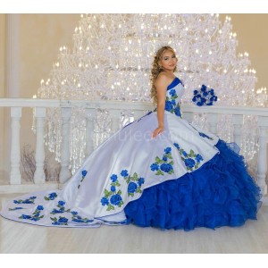 Ruffled Blue On White Quinceanera Dress Lace Appliques Sweetheart Neck 15 Dresses