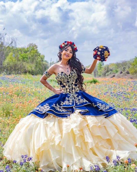 Sleeveless Ruffled Yellow On Blue Quinceanera Dress Lace Appliques Sweetheart Neck 15 Dresses